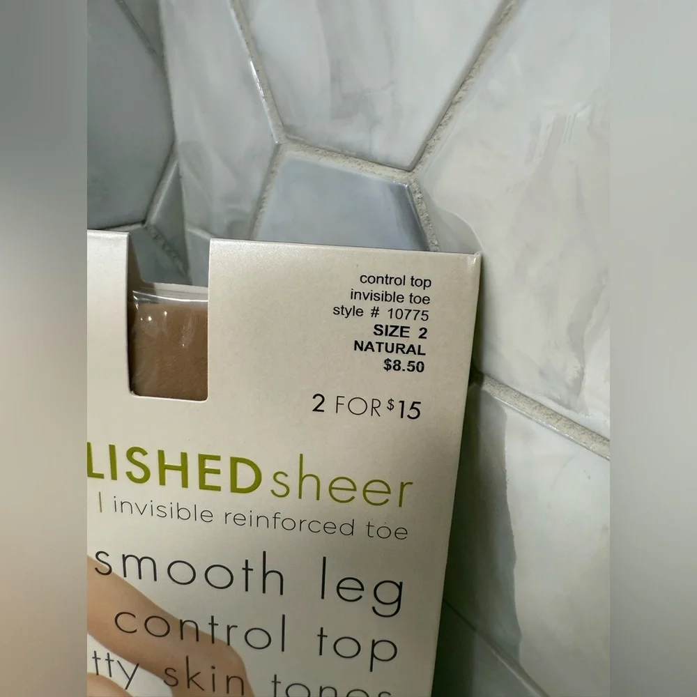 HUE Pantyhose 3 Pack Polished Sheer & So Silky Natural Size 2 Control Top Sheer